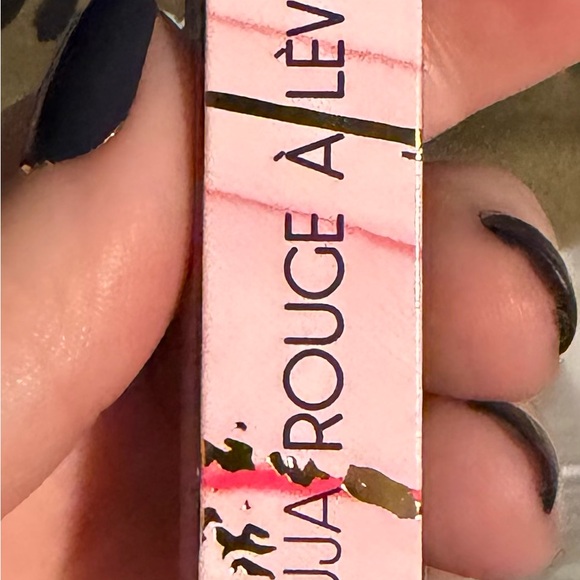 Tarte Juicy Couture Lip Vinyl - Vanilla Cupcake - Picture 5 of 7